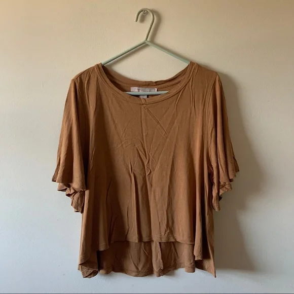 F21 Flowy High-Low Tee - Picture 1 of 6